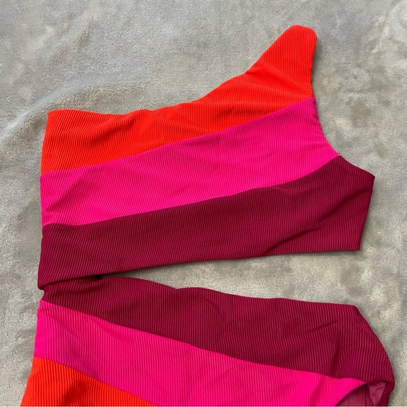 New! Beach Riot Joyce swimsuit be mine colorblock 24385 - Picture 4 of 8